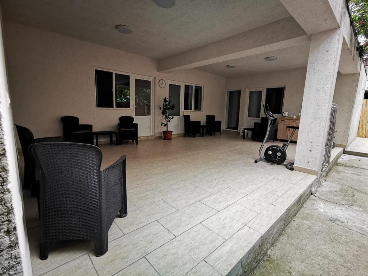 Hotel Zapp House Costinesti Exterior foto